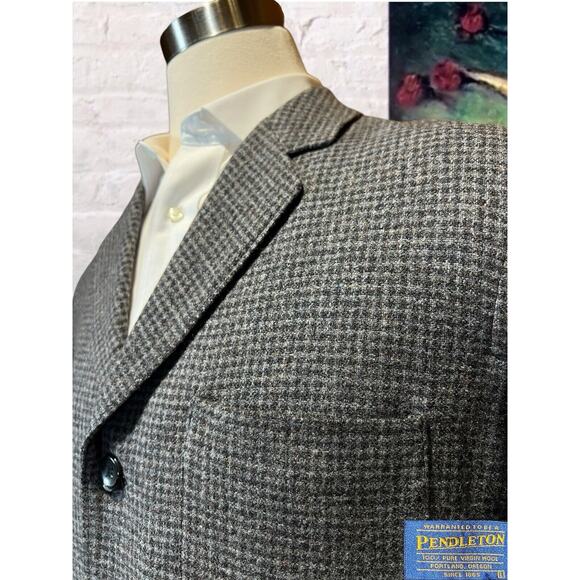 Pendleton 42R Gray Flanel Plaid Patch Pockets Action Back Blazer Sport Jacket - Picture 5 of 15